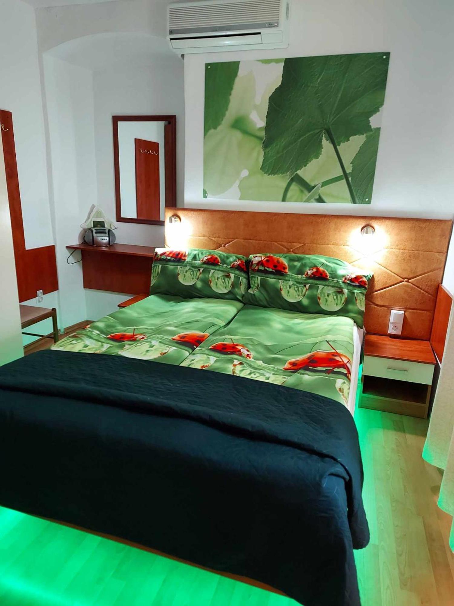 Vila Zlata Apartment Punat Ngoại thất bức ảnh